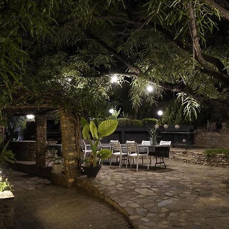 EXQUISITE PRIVATE LUXURY SUITE WITH KING BED at BOKMAKIERIE VILLAS Windhoek Exterior foto